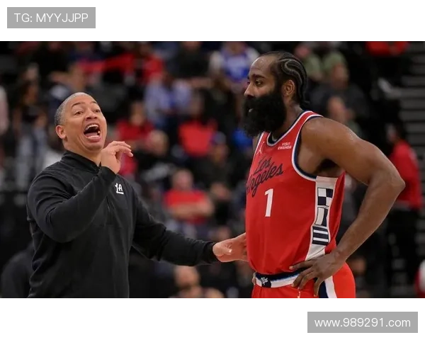 溃败公牛泰伦卢力挺祖巴茨哈登失色